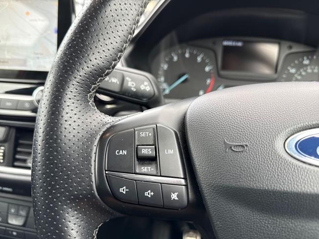 FORD Fiesta Photo 16