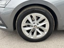 ŠKODA Octavia Photo 5