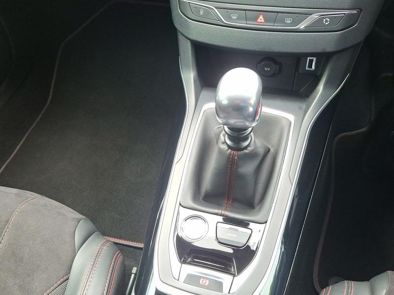 Used Peugeot 308 NU69VXE 24