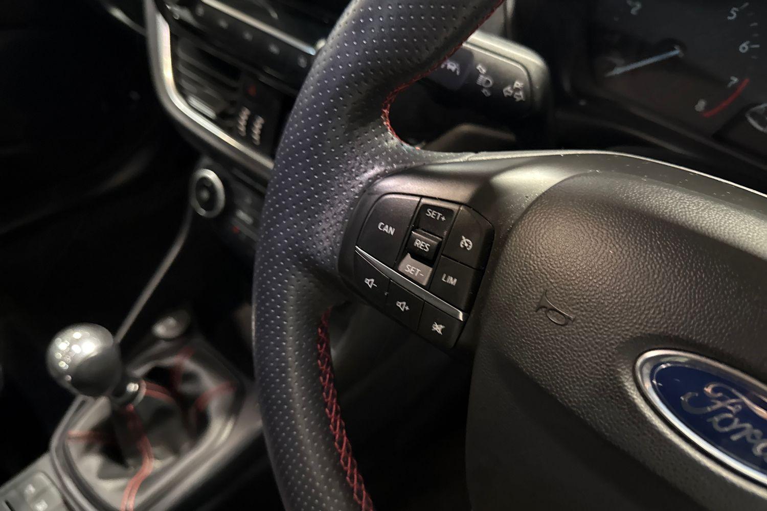 Ford FIESTA Photo 28