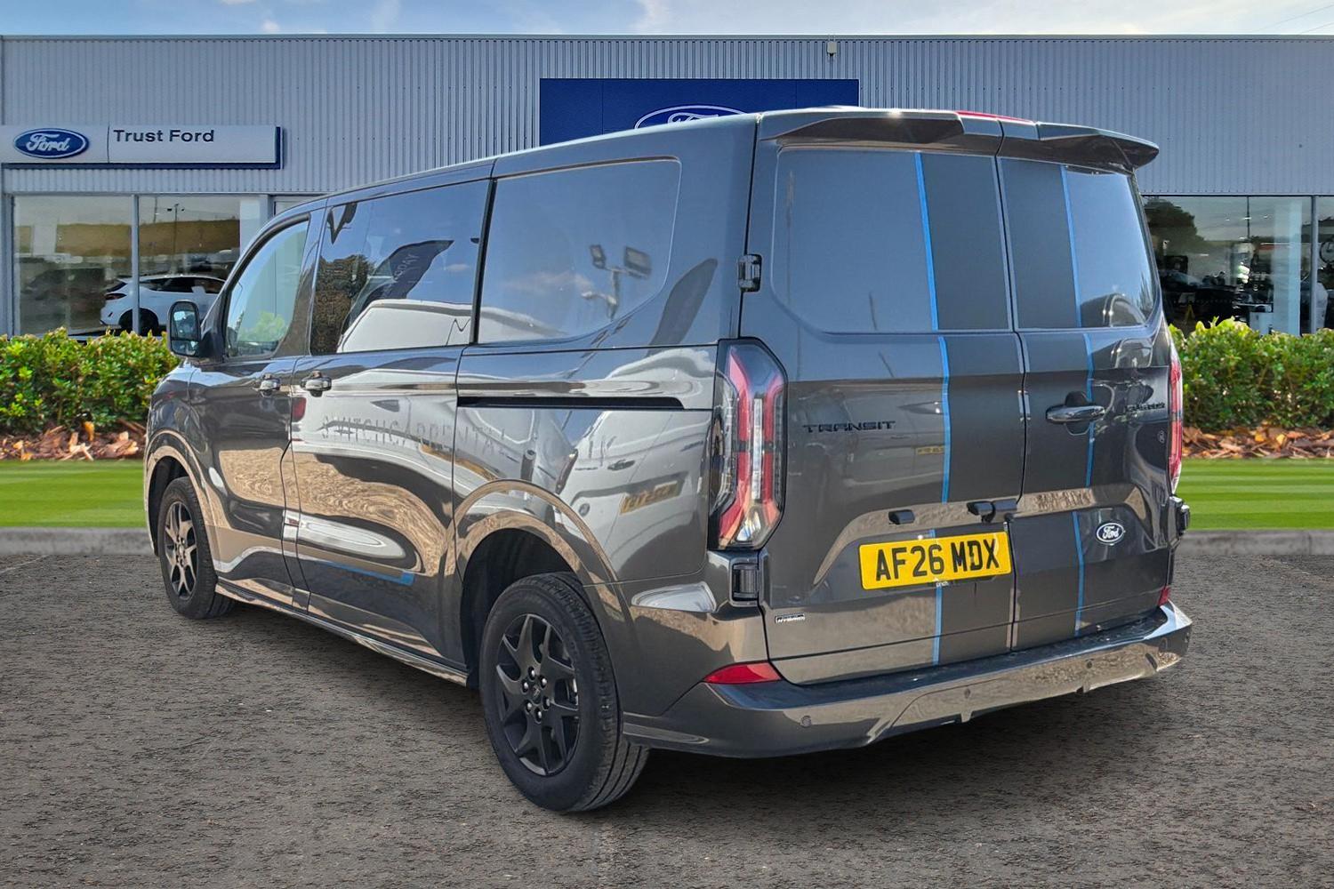 Ford TRANSIT CUSTOM Photo 1