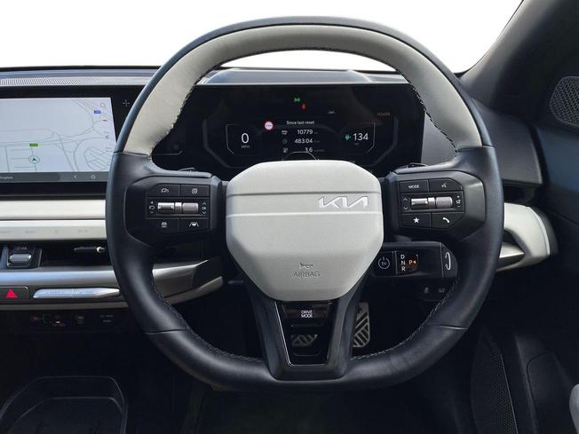 KIA EV4 Photo 11