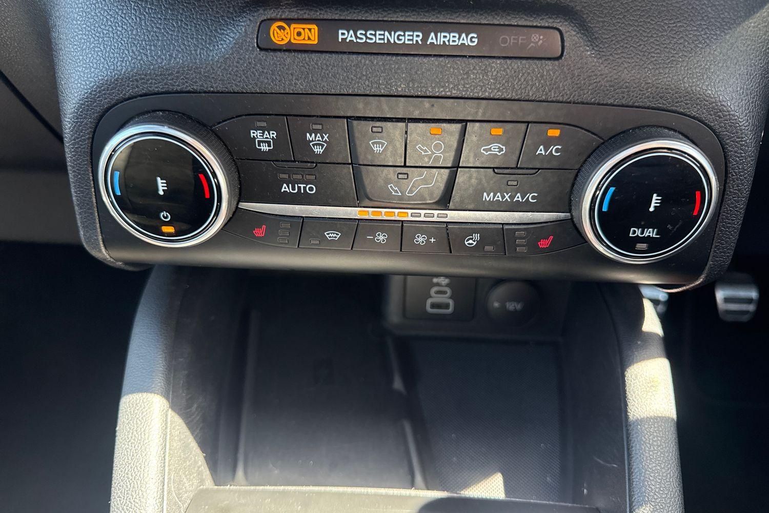 Ford Kuga Photo 37