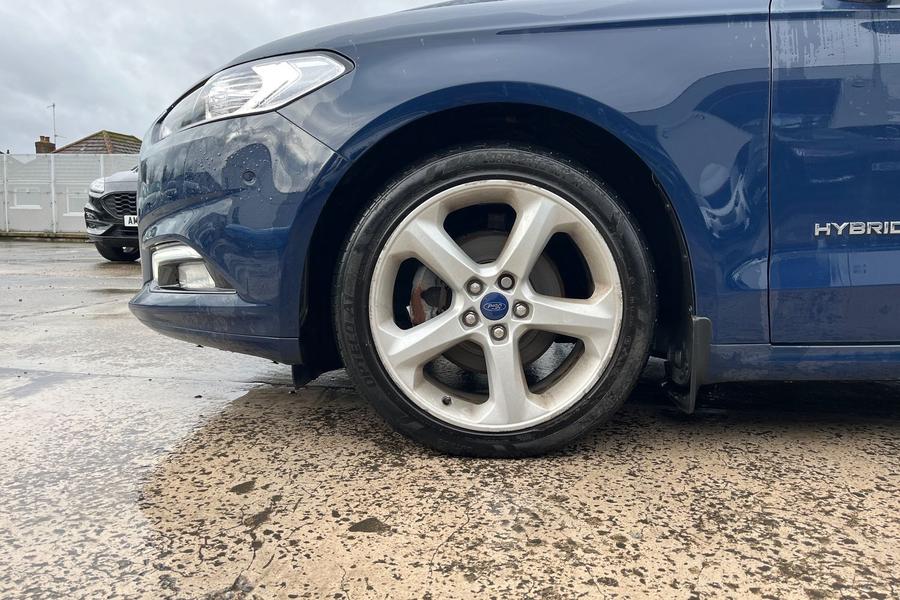 Ford MONDEO Photo autoimg-566645814c55b501446cfb23a516bbe6f113bd19.jpg