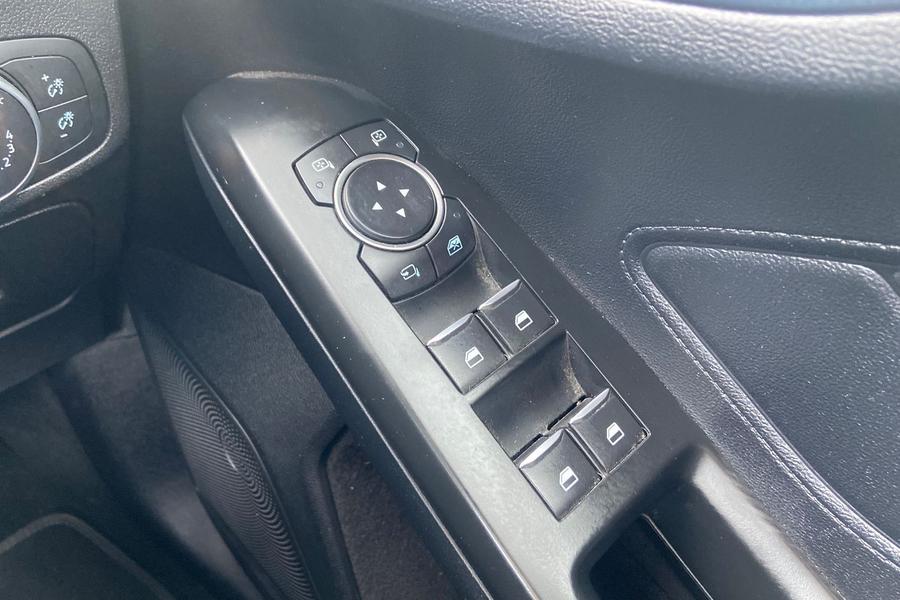 Ford FOCUS Photo autoimg-5668e3191cbc2fec217e31f1dcd1da1cc22add3b.jpg