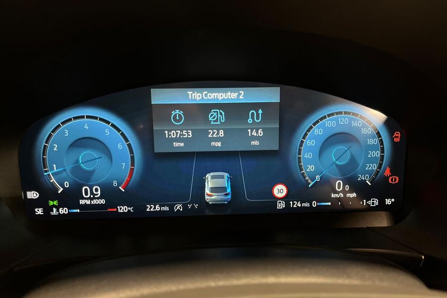 Ford Kuga Photo autoimg-566a4069e5d5630f96d8c74e3e2c42d2171ea19f.jpg