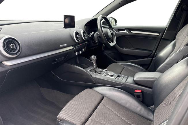 Audi A3 Photo 2