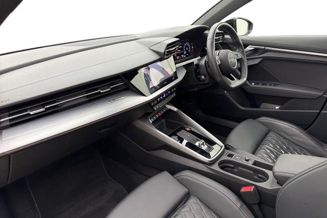 Audi S3 Photo 2