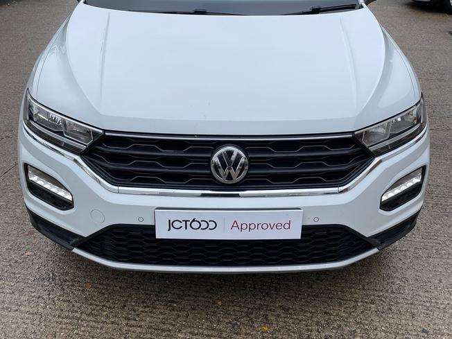 VOLKSWAGEN T-Roc Photo 21