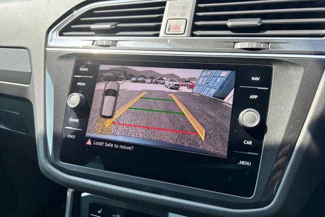 VOLKSWAGEN Tiguan Photo 43