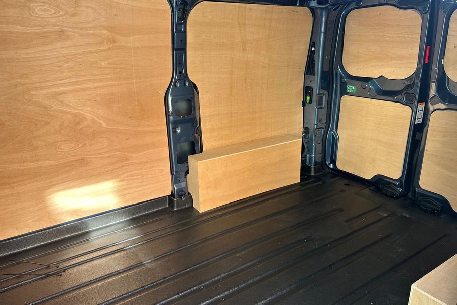 Used FORD TRANSIT CUSTOM WV75YNZ 4