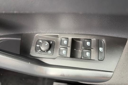 Volkswagen Polo Photo autoimg-567784d47476eb1f93d23b6b5e10cd8164e6711b.jpg