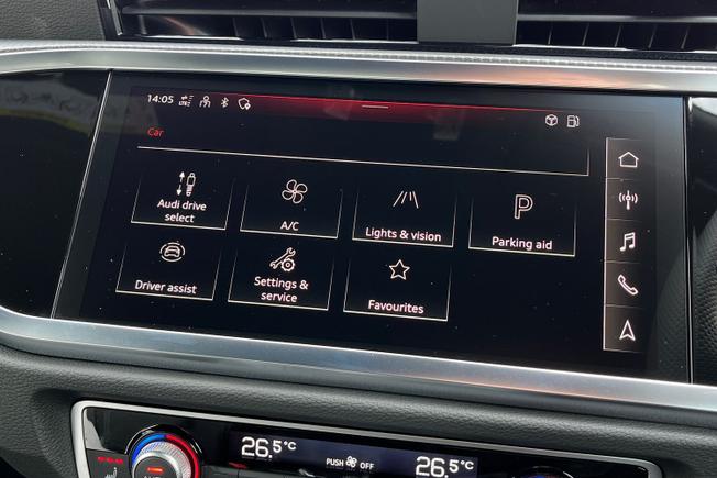 AUDI Q3 Photo 26
