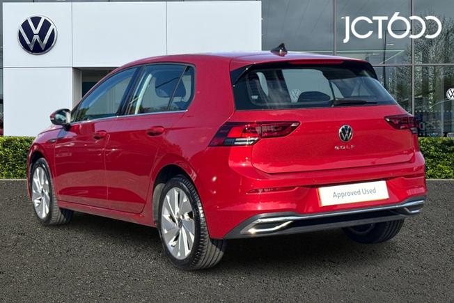 VOLKSWAGEN Golf Photo 3