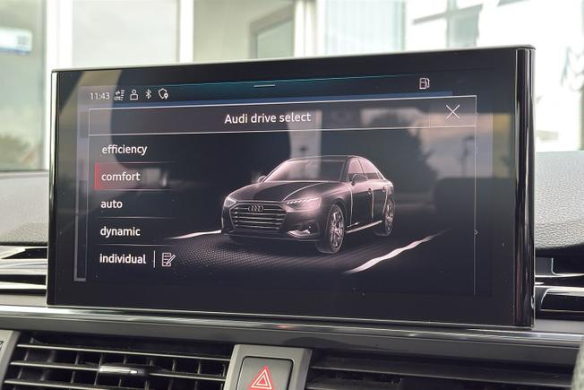 AUDI A4 Photo 33