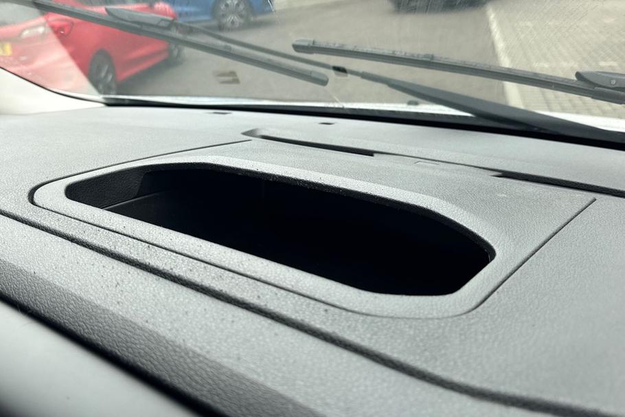 Used Vauxhall VIVARO DT73BWJ 25