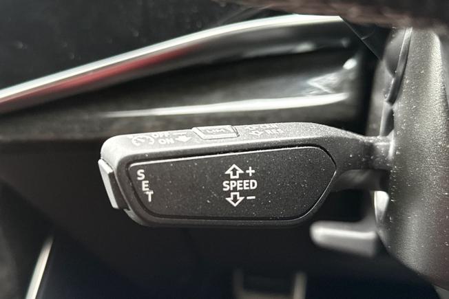 Audi SQ7 Photo 36