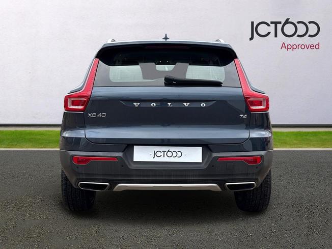 VOLVO XC40 Photo 7