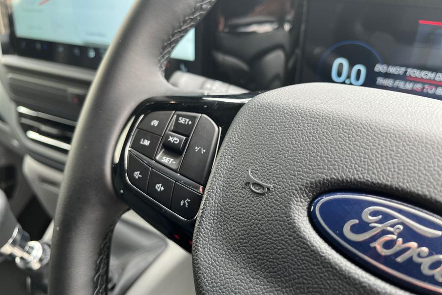 Ford TRANSIT CUSTOM Photo autoimg-568304707a5298bb3459cd8370712728e5c8e675.jpg