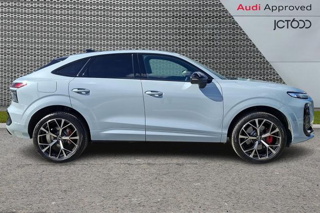 AUDI Q3 Photo 4
