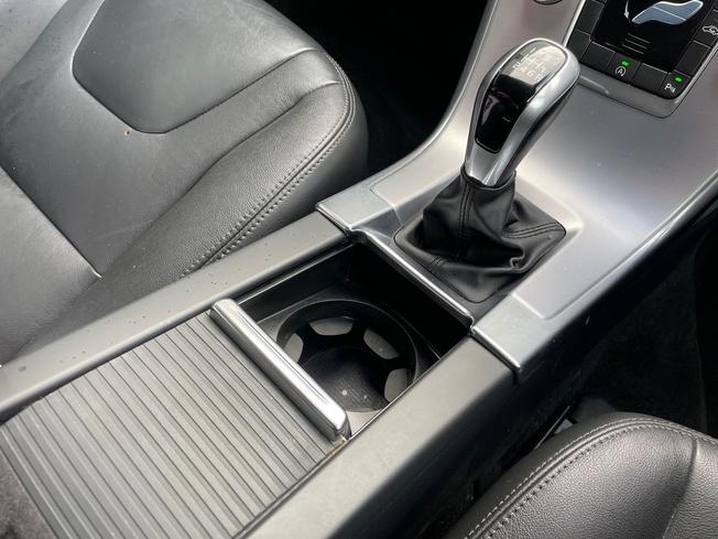 VOLVO XC60 Photo 40