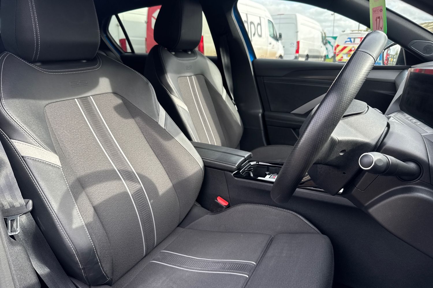 Vauxhall ASTRA Photo 16