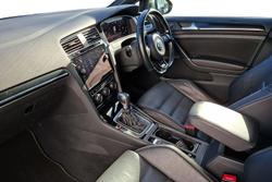 Volkswagen Golf Photo 2