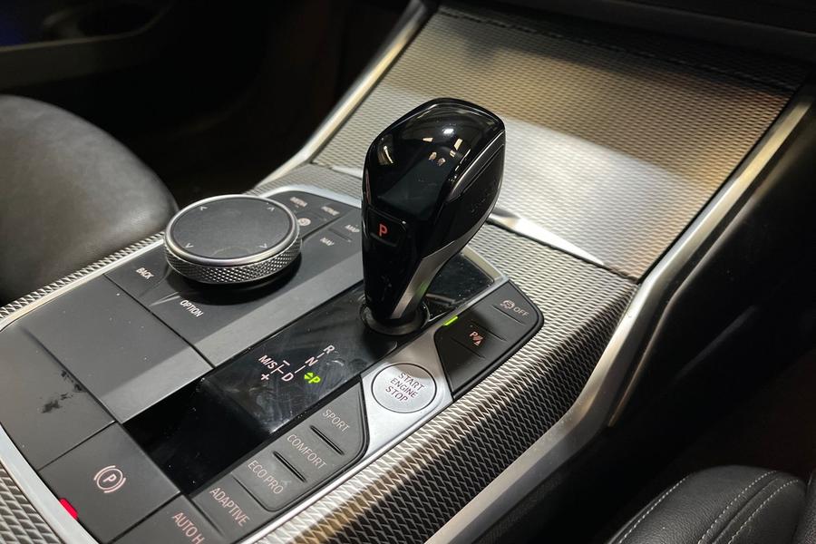 BMW 3 SERIES Photo autoimg-568be1afc34962bcc22da6d322a129e7e6dfb516.jpg