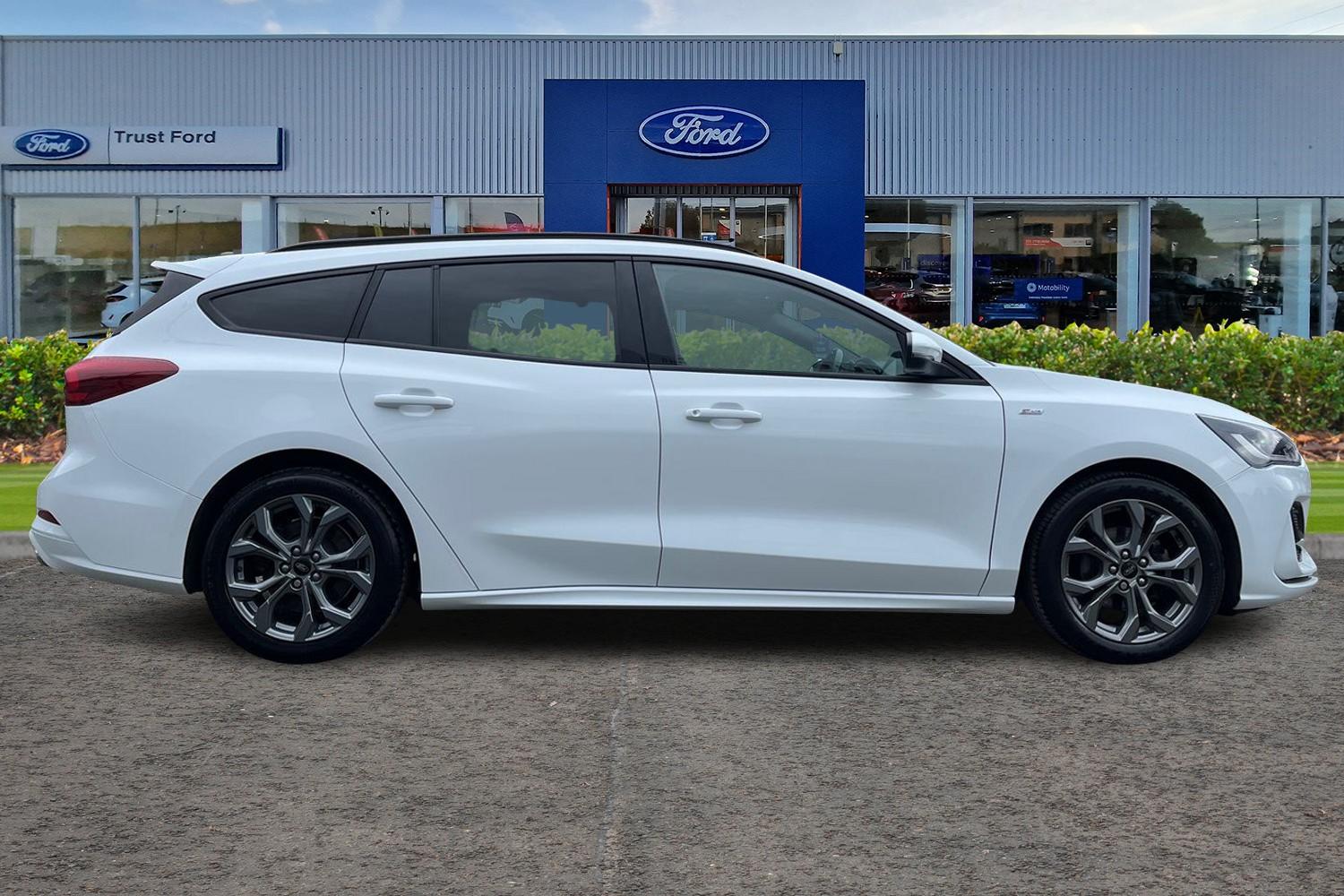 Ford FOCUS Photo 2