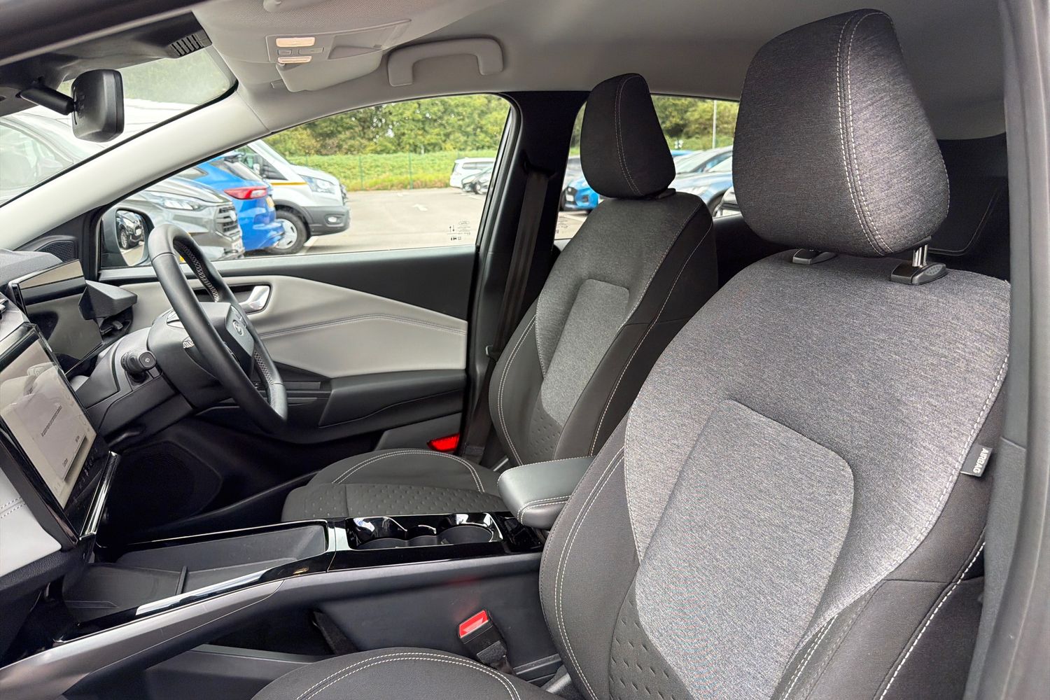Ford PUMA Photo 18