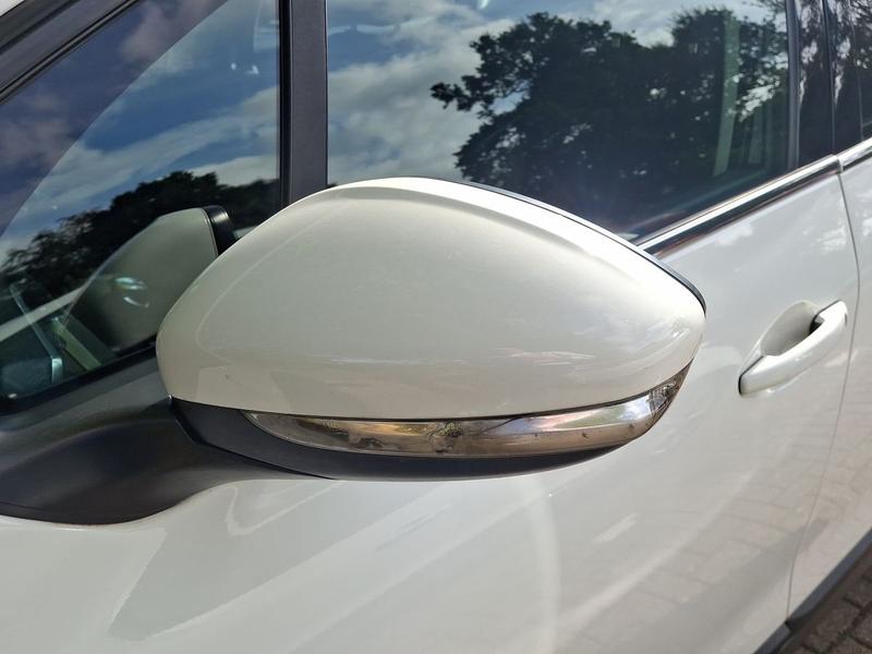 Used Peugeot 2008 NV19UNU 27
