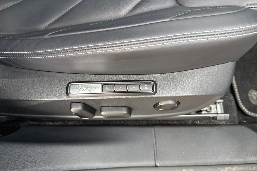 Ford Explorer Photo autoimg-5698d9aab3e7f79c7998b7da4d412d52faf343d2.jpg