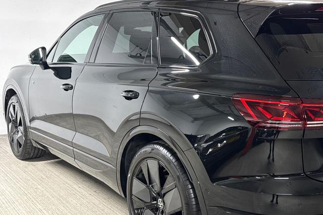 VOLKSWAGEN Touareg Photo 33