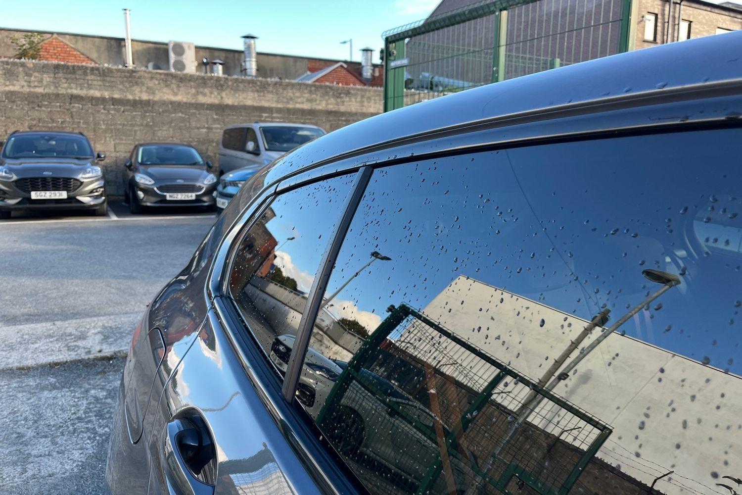 BMW 1 SERIES Photo 37