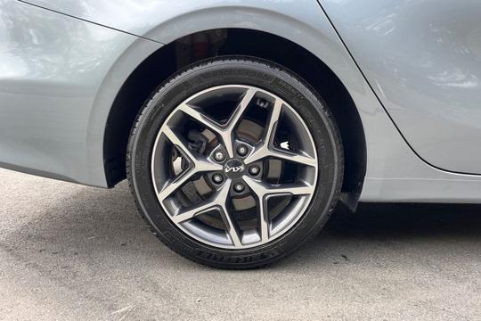 Kia Ceed Photo autoimg-56a2b57768651dc34f8ece4061e9df3d82cea9fa.jpg
