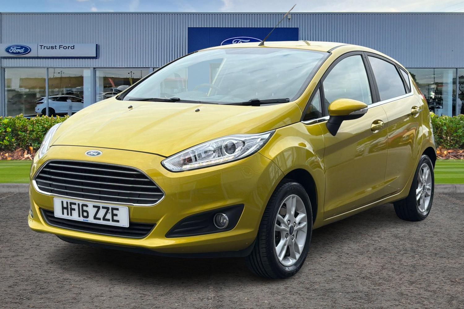 Ford FIESTA Photo 4