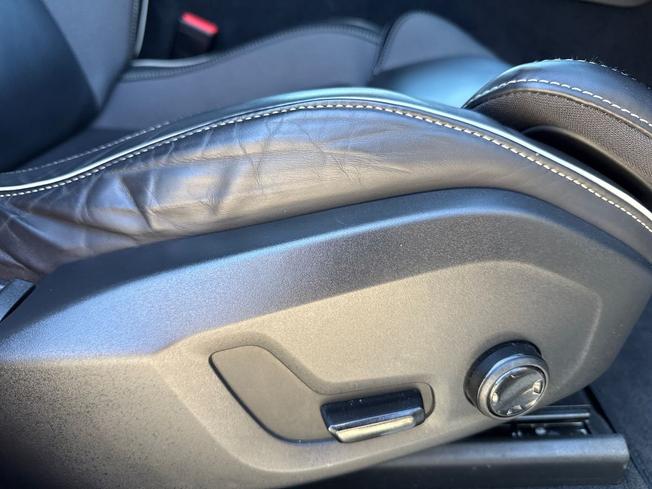 VOLVO XC60 Photo 28