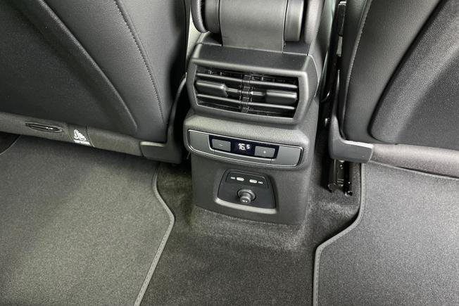 AUDI Q4 E-Tron Photo 57