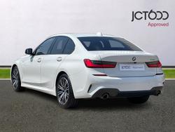 BMW 3 Series Photo 3