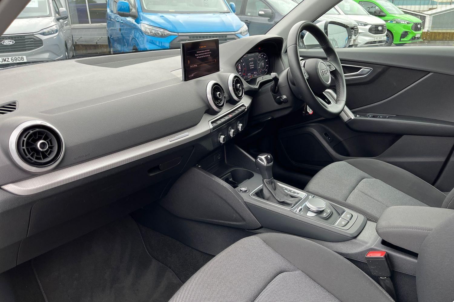 Audi Q2 Photo 17