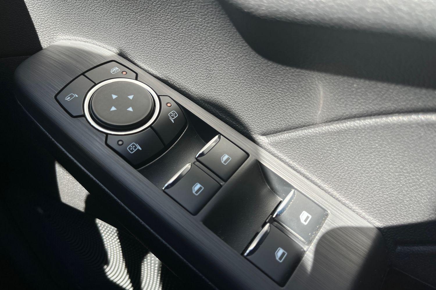 Ford KUGA Photo 15