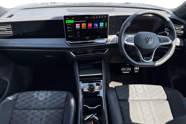VOLKSWAGEN Tiguan Photo 10