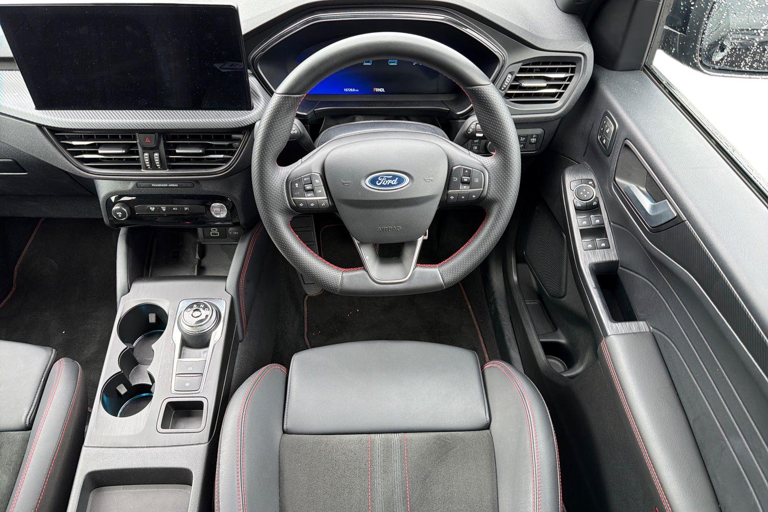 Ford KUGA Photo 10