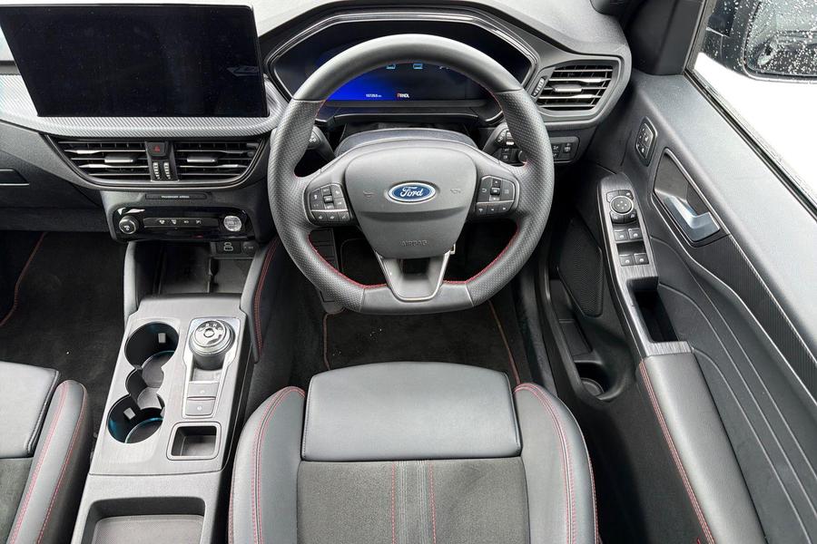 Ford KUGA Photo autoimg-56afade55d4709d0684b8a693820db545616a218.jpg