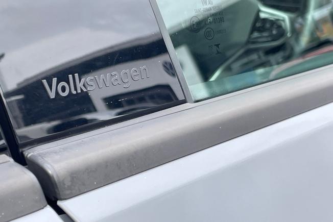 Volkswagen Id.5 Photo 23