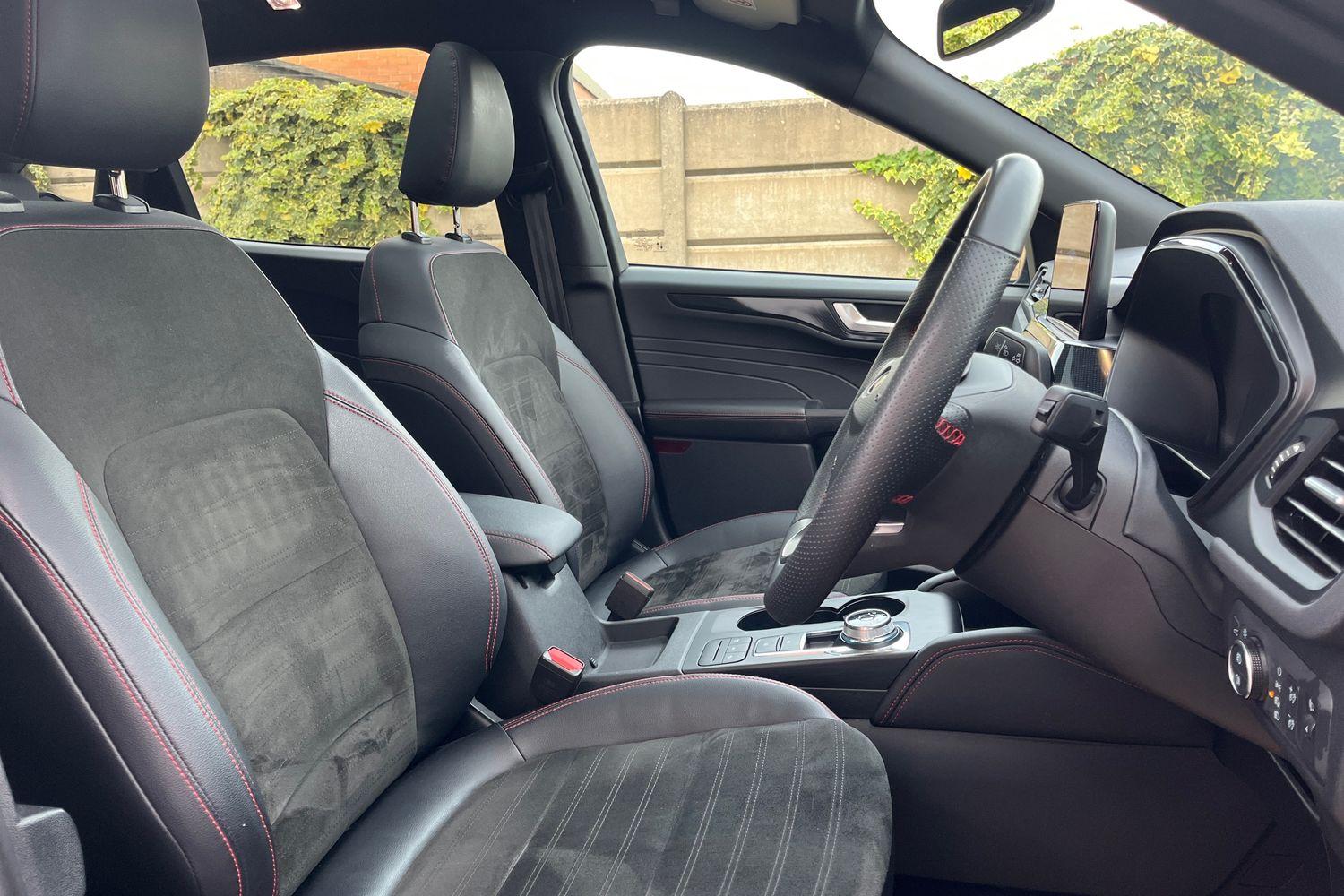 Ford KUGA Photo 16