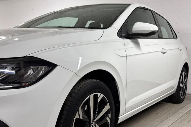 VOLKSWAGEN Polo Photo 30