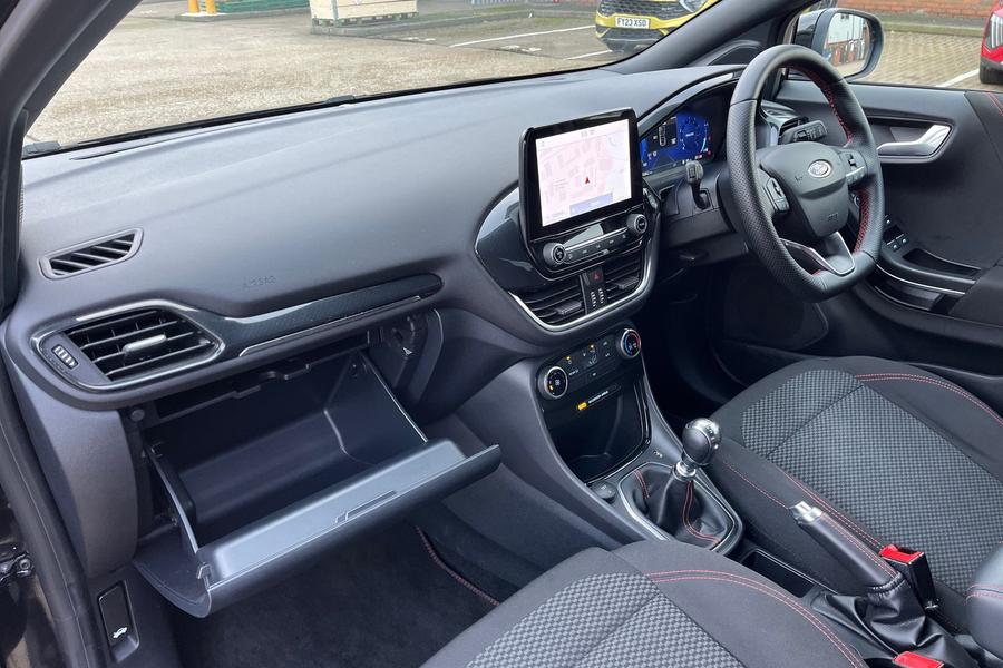 Ford PUMA Photo autoimg-56b54a0a65419d5d5811cafac99e5ef840ef34ad.jpg