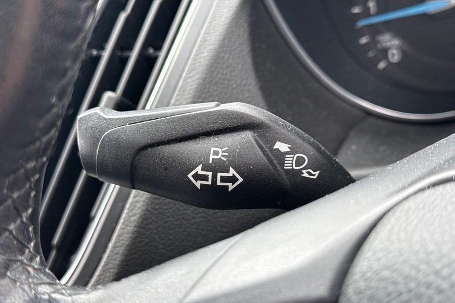 Ford C-Max Photo autoimg-56b558c5278371ca5677a2e6548dcbd869349c9e.jpg
