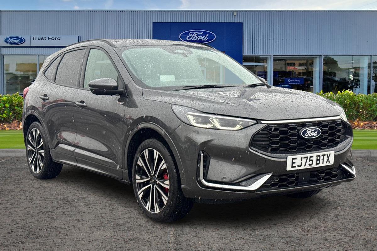Ford Kuga listing photo